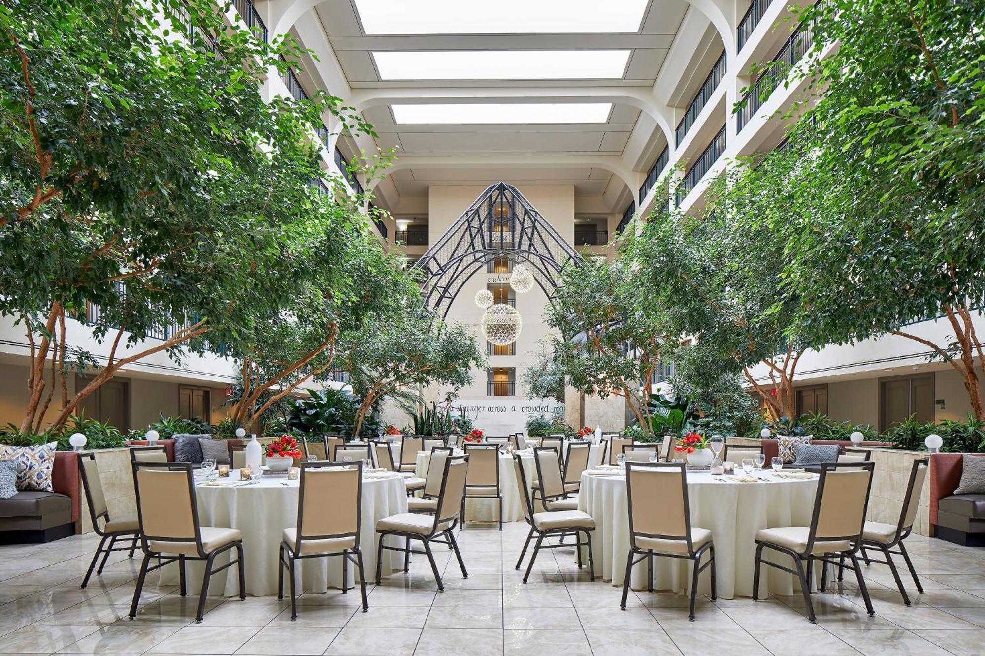 Renaissance Chicago Hotel