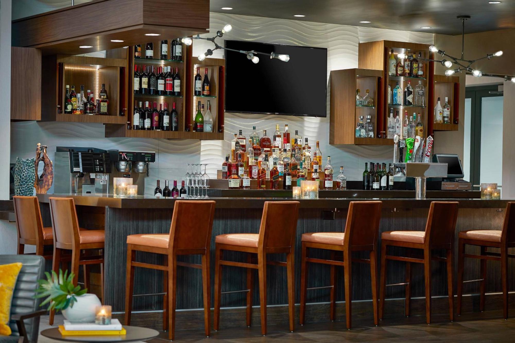Hotel Renaissance Chicago Glenview