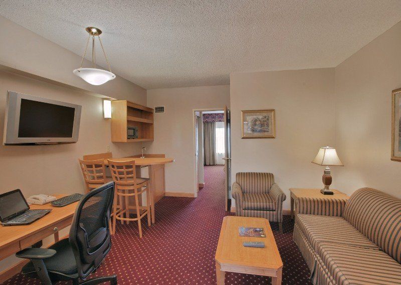 Renaissance Chicago 3*