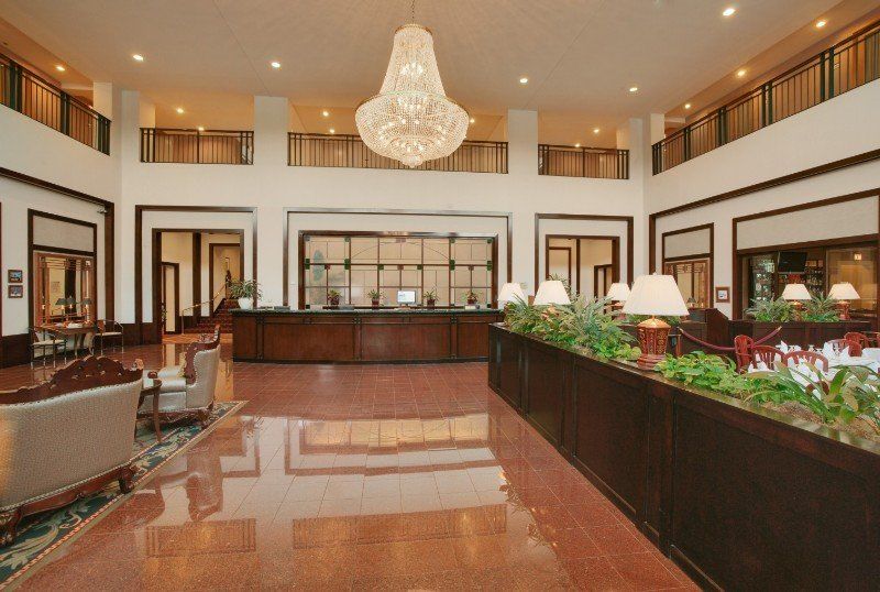 Renaissance Chicago Hotel 3*