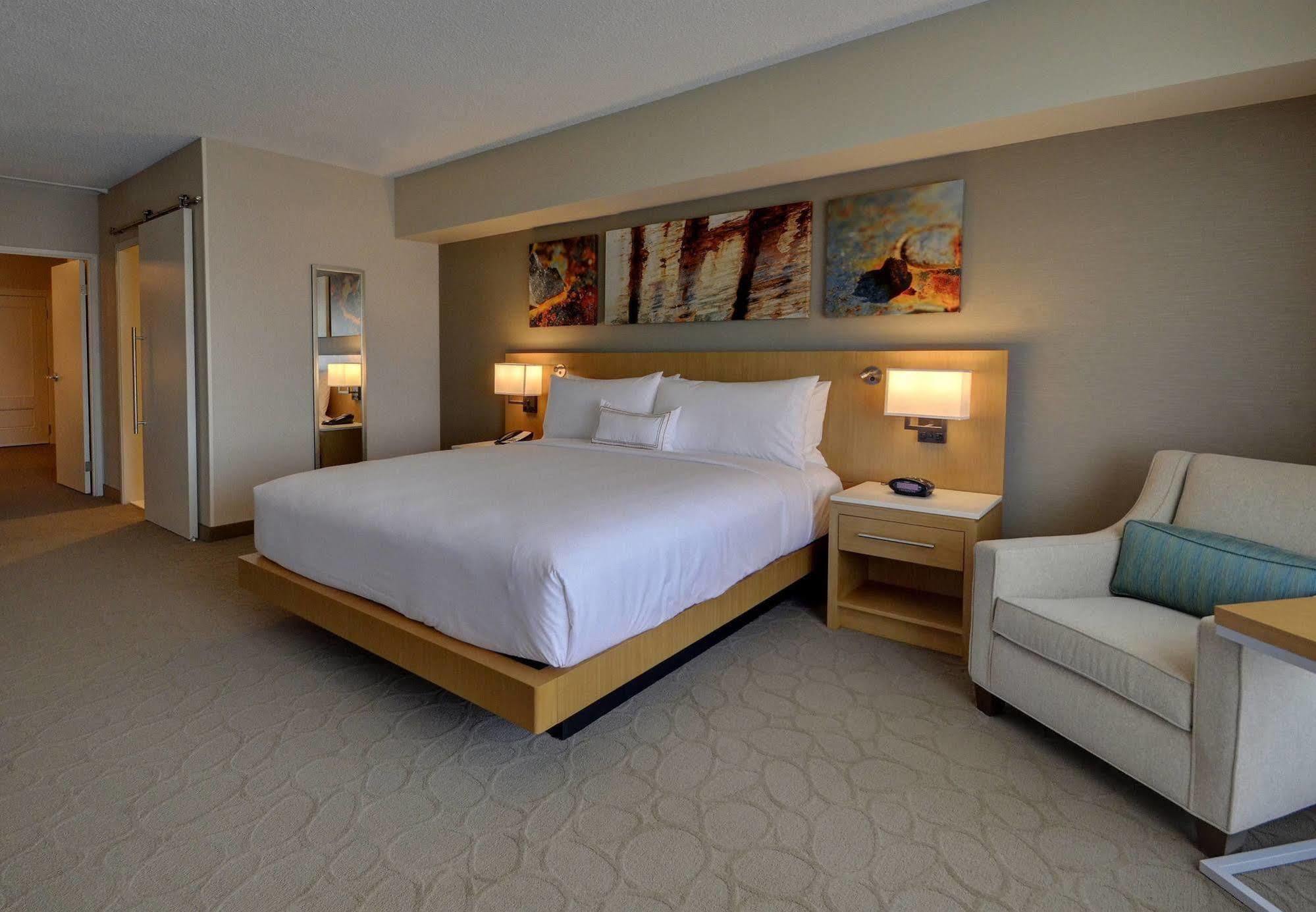 Renaissance Chicago Hotel Glenview